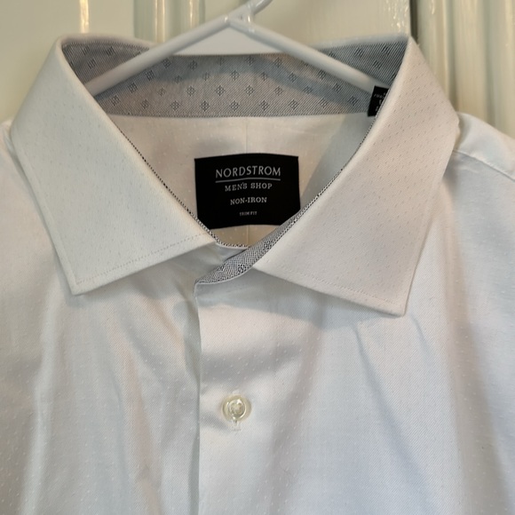 Nordstrom brand men’s no iron white Swiss dot button up size 17 - Picture 2 of 4